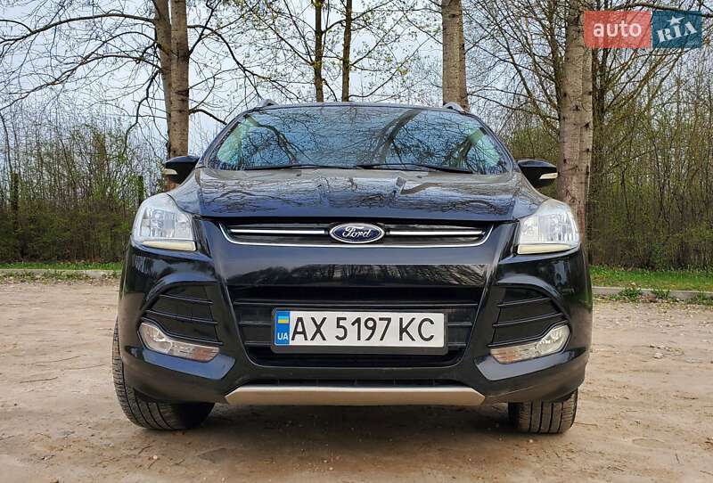 Внедорожник / Кроссовер Ford Escape 2015 в 