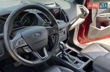 Внедорожник / Кроссовер Ford Escape 2018 в Черновцах