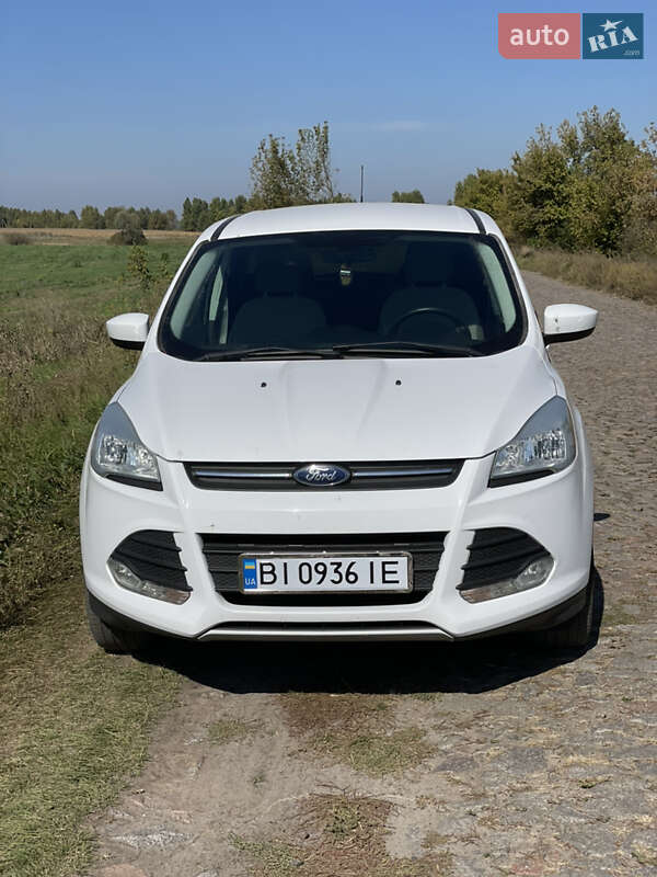 Внедорожник / Кроссовер Ford Escape 2013 в Полтаве