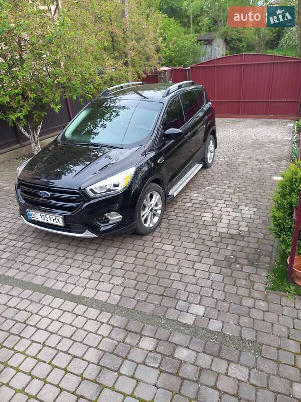 Внедорожник / Кроссовер Ford Escape 2019 в Львове