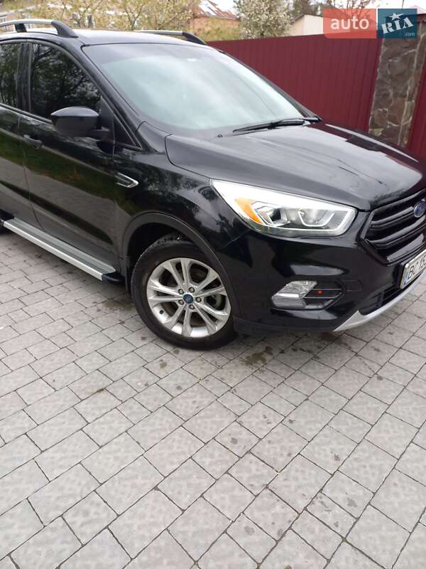 Внедорожник / Кроссовер Ford Escape 2019 в Львове