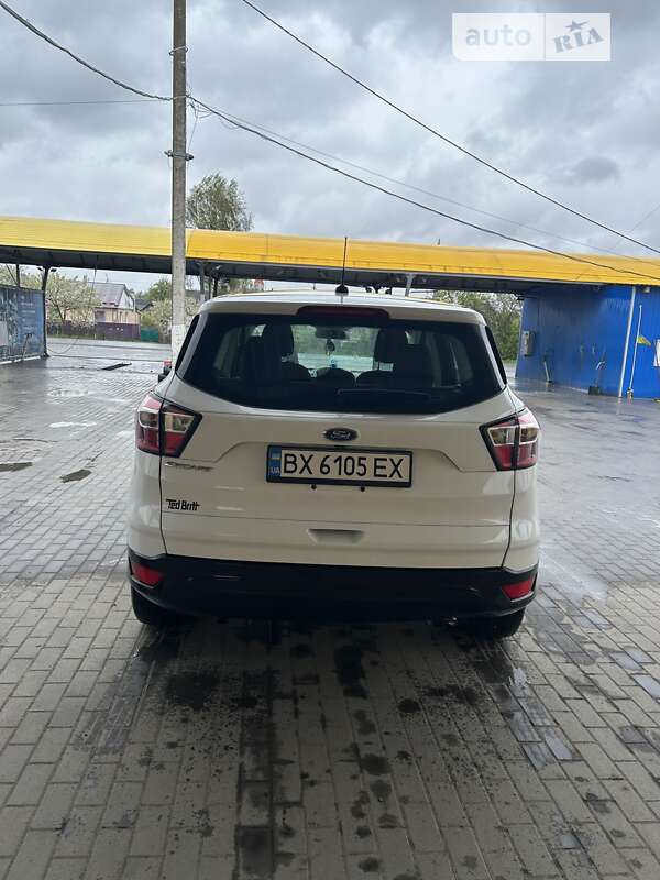 Позашляховик / Кросовер Ford Escape 2018 в Шепетівці