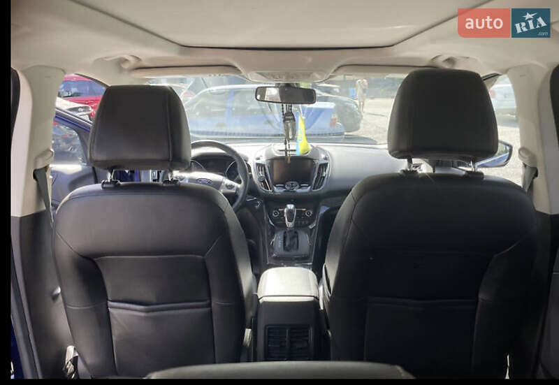 Внедорожник / Кроссовер Ford Escape 2014 в Казатине