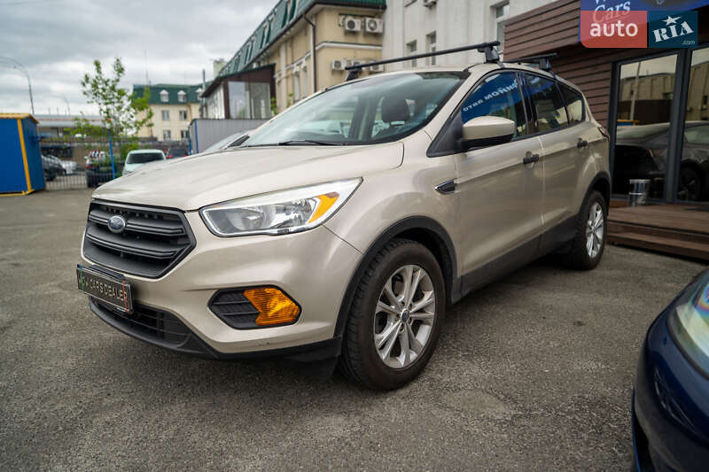Позашляховик / Кросовер Ford Escape 2017 в Києві