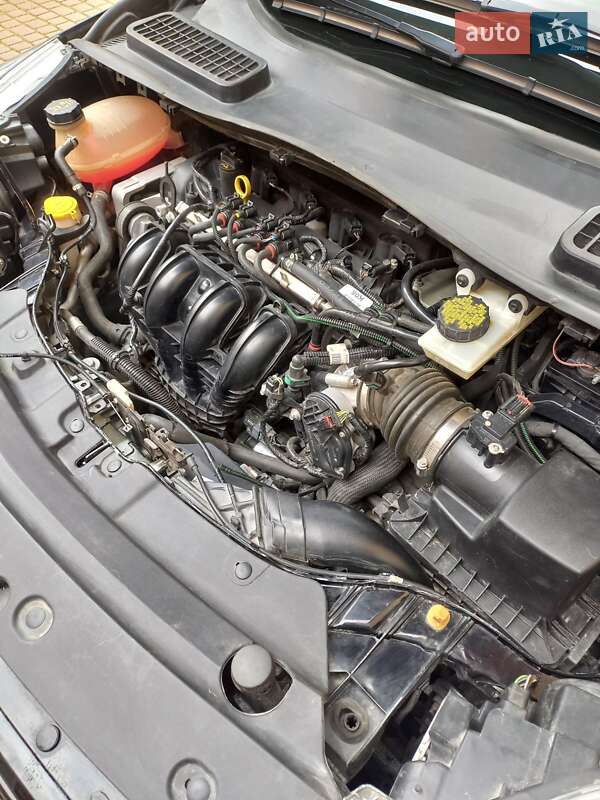 Внедорожник / Кроссовер Ford Escape 2019 в Львове