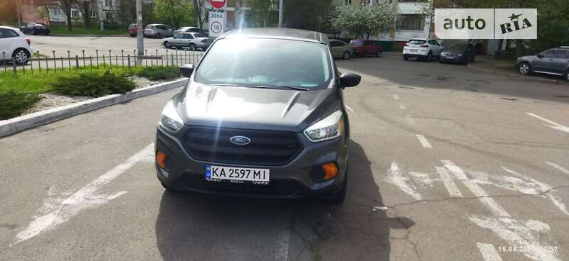 Позашляховик / Кросовер Ford Escape 2017 в Києві