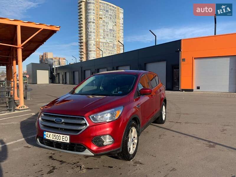 Внедорожник / Кроссовер Ford Escape 2017 в Харькове