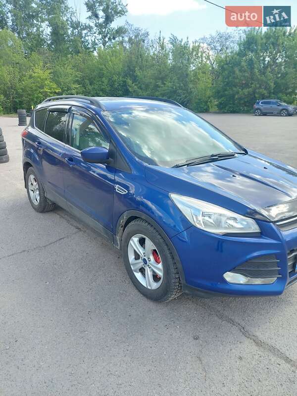 Внедорожник / Кроссовер Ford Escape 2013 в Харькове