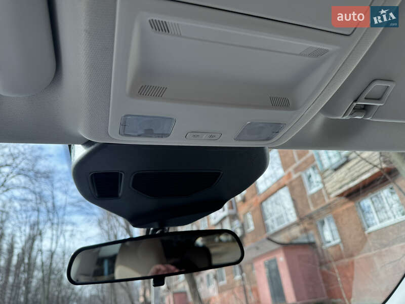 Позашляховик / Кросовер Ford Escape 2021 в Дніпрі