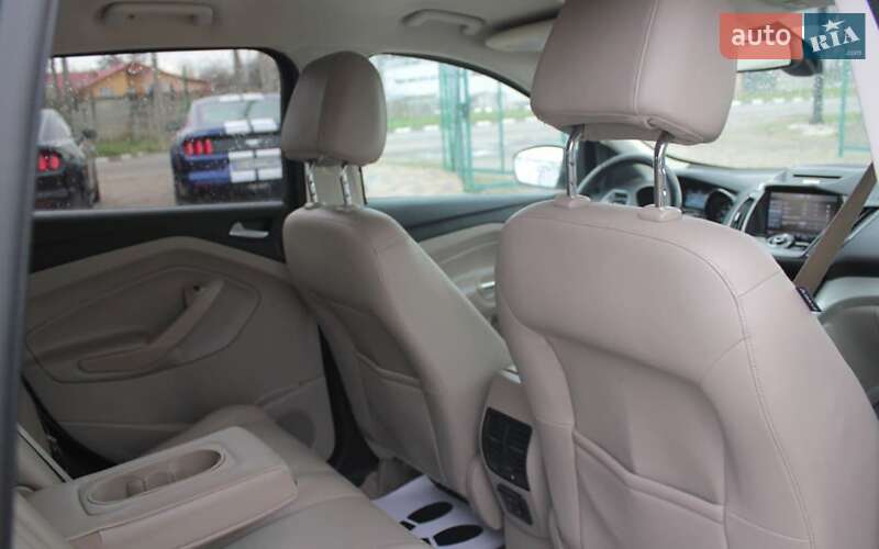 Позашляховик / Кросовер Ford Escape 2013 в Львові