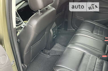 Внедорожник / Кроссовер Ford Escape 2012 в 
