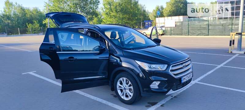 Позашляховик / Кросовер Ford Escape 2018 в Сумах