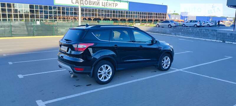 Позашляховик / Кросовер Ford Escape 2018 в Сумах