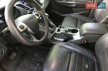Внедорожник / Кроссовер Ford Escape 2015 в 
