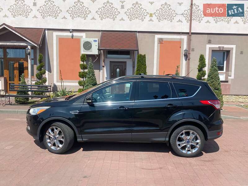 Внедорожник / Кроссовер Ford Escape 2013 в Стрые