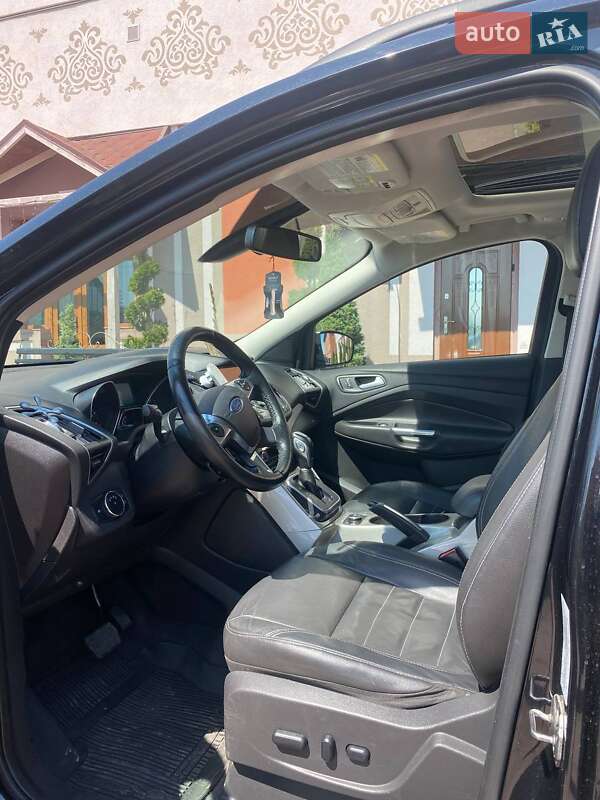 Внедорожник / Кроссовер Ford Escape 2013 в Стрые