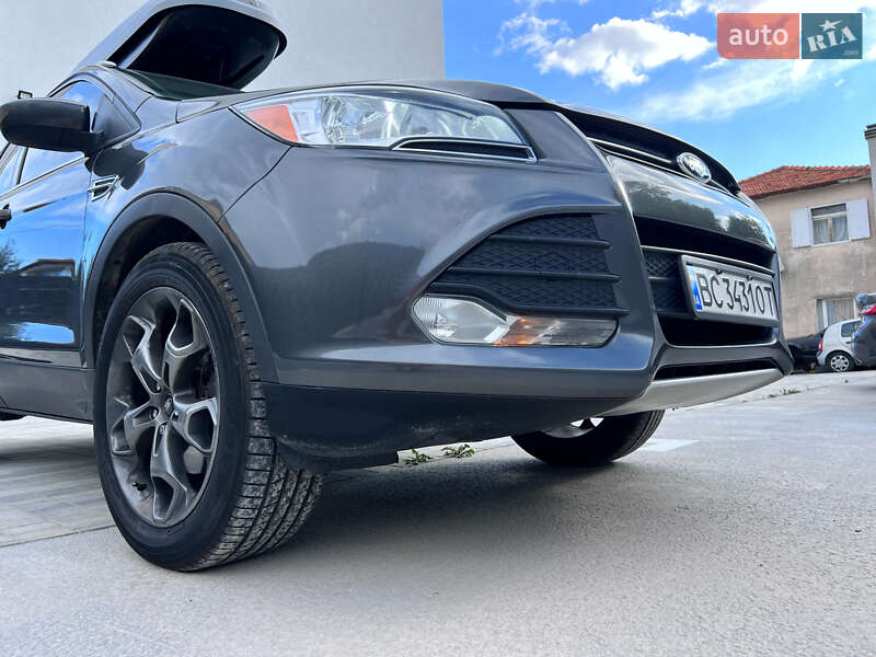Позашляховик / Кросовер Ford Escape 2016 в Києві