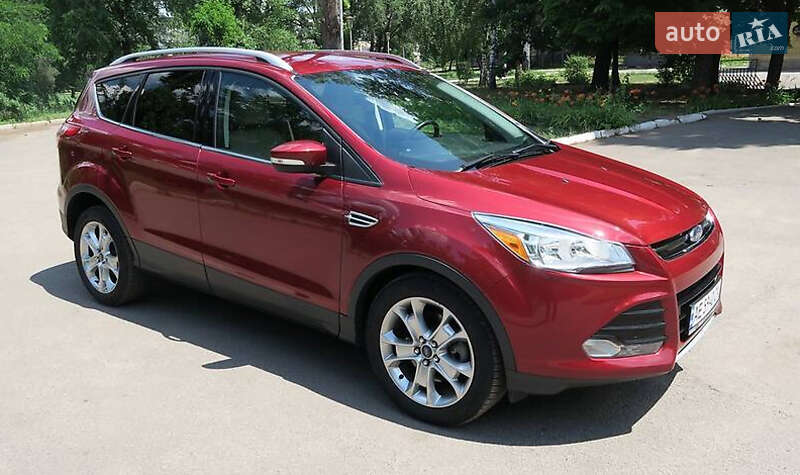 Внедорожник / Кроссовер Ford Escape 2014 в Ивано-Франковске