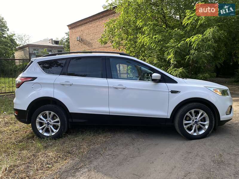 Внедорожник / Кроссовер Ford Escape 2017 в Харькове фото 3 Внедорожник / Кроссовер Ford Escape 2017 в Харькове