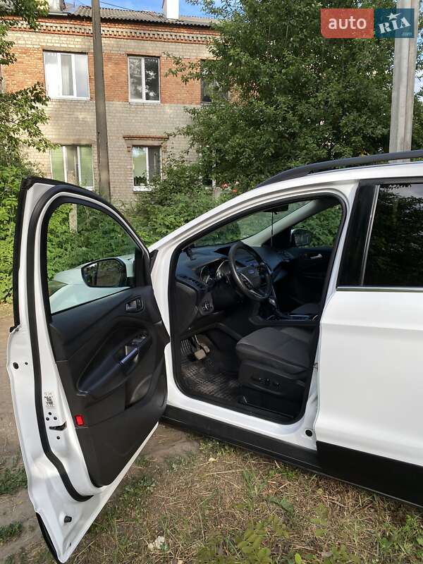 Внедорожник / Кроссовер Ford Escape 2017 в Харькове фото 7 Внедорожник / Кроссовер Ford Escape 2017 в Харькове