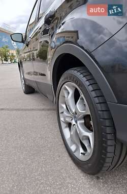 Внедорожник / Кроссовер Ford Escape 2012 в Харькове