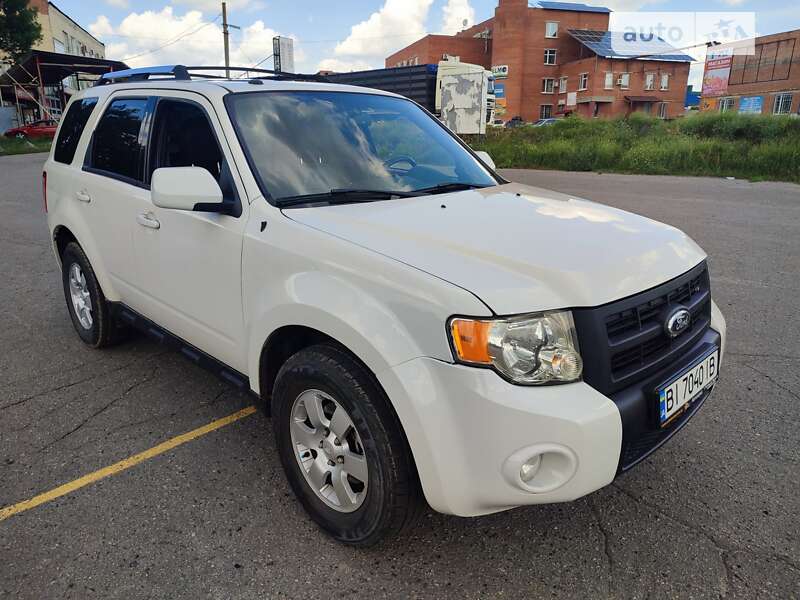 Позашляховик / Кросовер Ford Escape 2012 в Полтаві