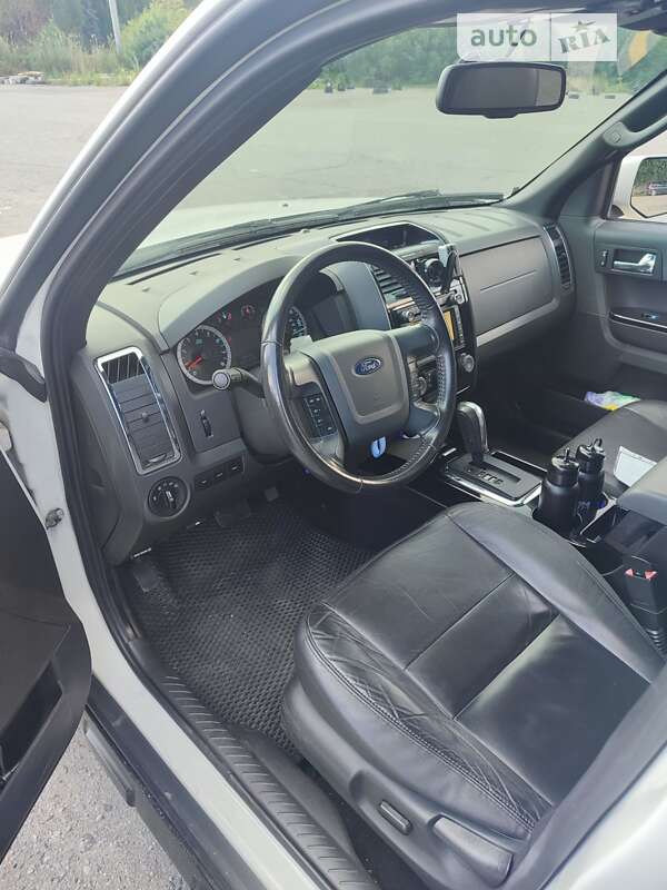 Позашляховик / Кросовер Ford Escape 2012 в Полтаві