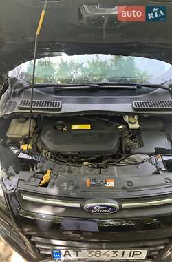 Внедорожник / Кроссовер Ford Escape 2015 в Ивано-Франковске