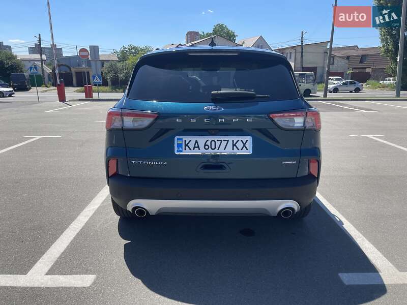 Внедорожник / Кроссовер Ford Escape 2020 в Киеве