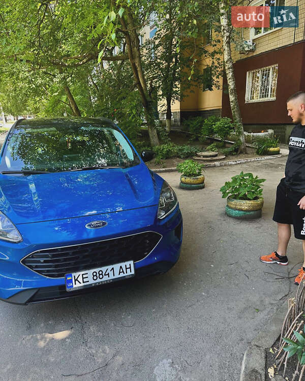Внедорожник / Кроссовер Ford Escape 2021 в Кривом Роге