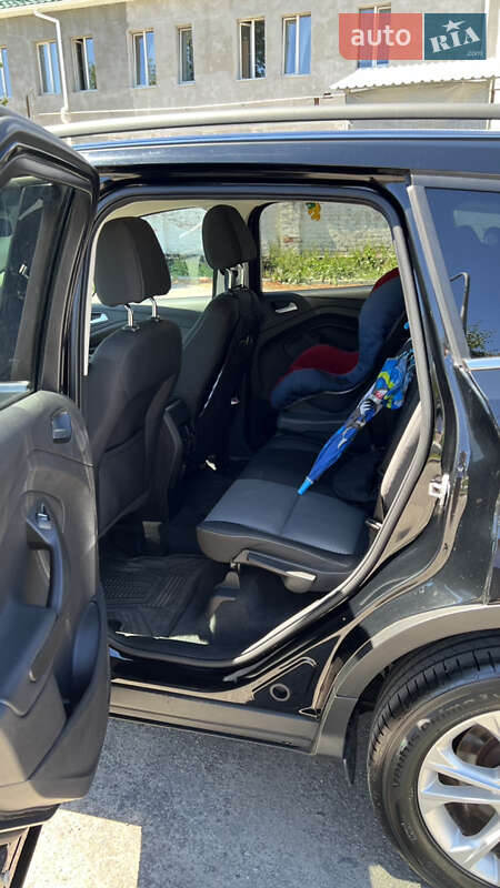 Внедорожник / Кроссовер Ford Escape 2016 в Полтаве