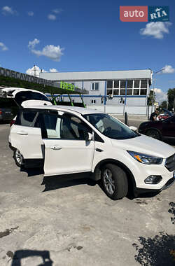 Позашляховик / Кросовер Ford Escape 2019 в Чернігові