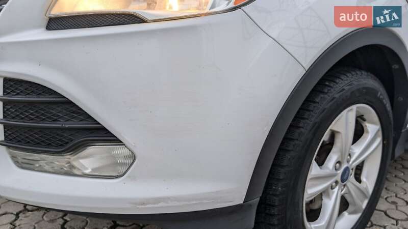Позашляховик / Кросовер Ford Escape 2013 в Чернівцях