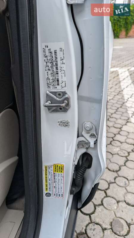 Позашляховик / Кросовер Ford Escape 2013 в Чернівцях