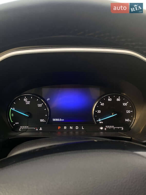 Внедорожник / Кроссовер Ford Escape 2021 в Кривом Роге