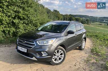 Позашляховик / Кросовер Ford Escape 2017 в Чернівцях