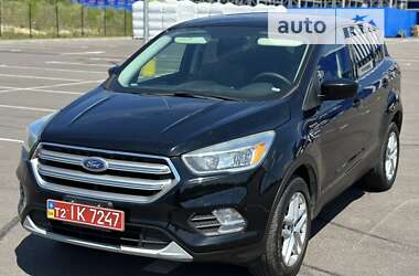 Позашляховик / Кросовер Ford Escape 2017 в Рівному