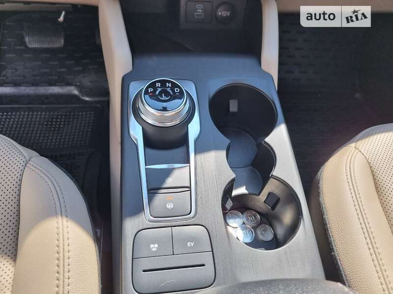 Позашляховик / Кросовер Ford Escape 2022 в Полтаві