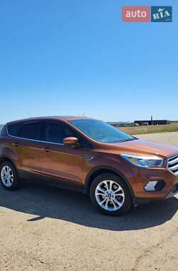 Внедорожник / Кроссовер Ford Escape 2016 в Одессе