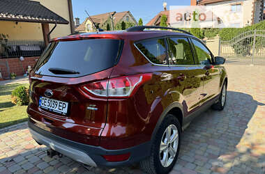 Внедорожник / Кроссовер Ford Escape 2015 в Черновцах