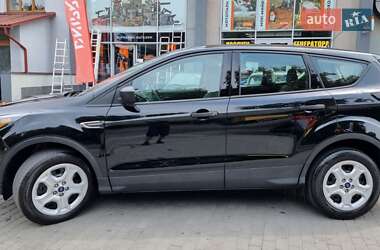 Внедорожник / Кроссовер Ford Escape 2018 в 