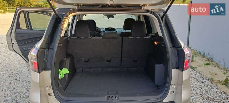 Внедорожник / Кроссовер Ford Escape 2016 в Львове