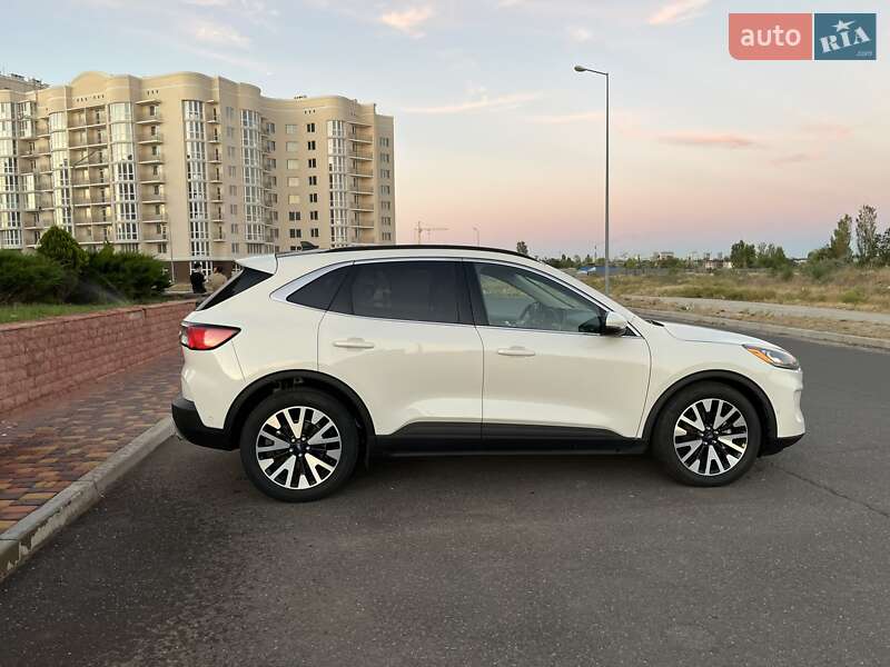 Внедорожник / Кроссовер Ford Escape 2020 в Николаеве