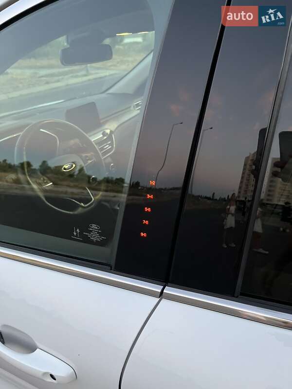 Внедорожник / Кроссовер Ford Escape 2020 в Николаеве