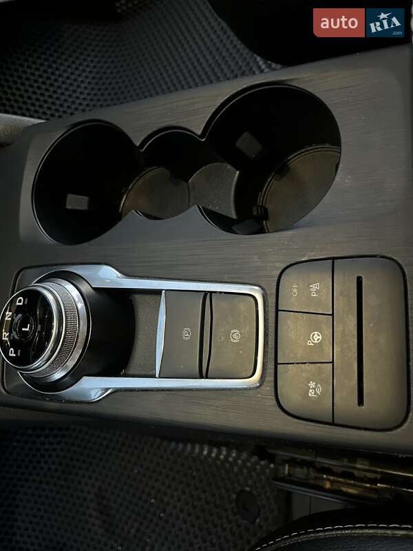 Внедорожник / Кроссовер Ford Escape 2020 в Николаеве