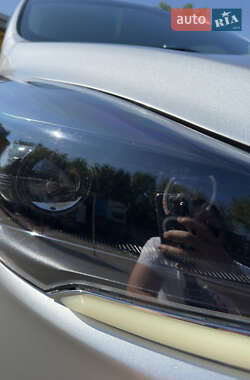 Внедорожник / Кроссовер Ford Escape 2012 в 