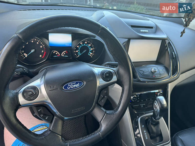 Внедорожник / Кроссовер Ford Escape 2013 в Черкассах