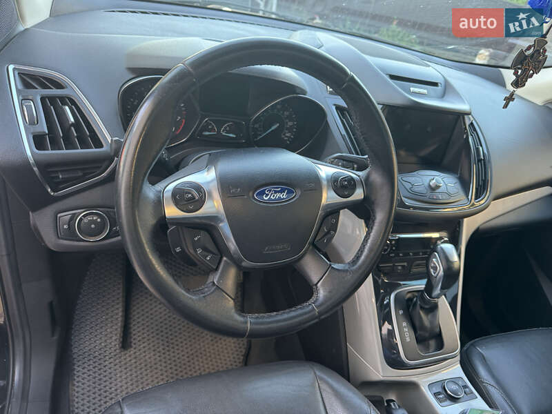 Внедорожник / Кроссовер Ford Escape 2013 в Черкассах