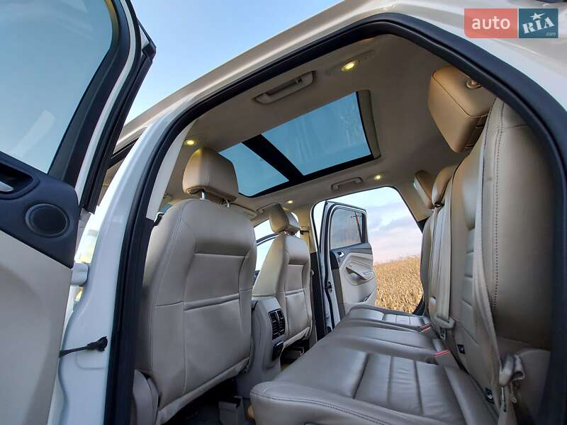 Внедорожник / Кроссовер Ford Escape 2013 в Обухове