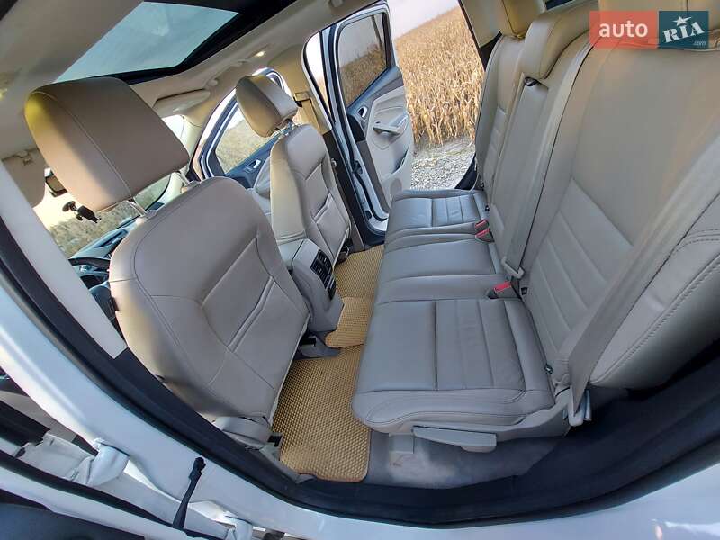 Внедорожник / Кроссовер Ford Escape 2013 в Обухове